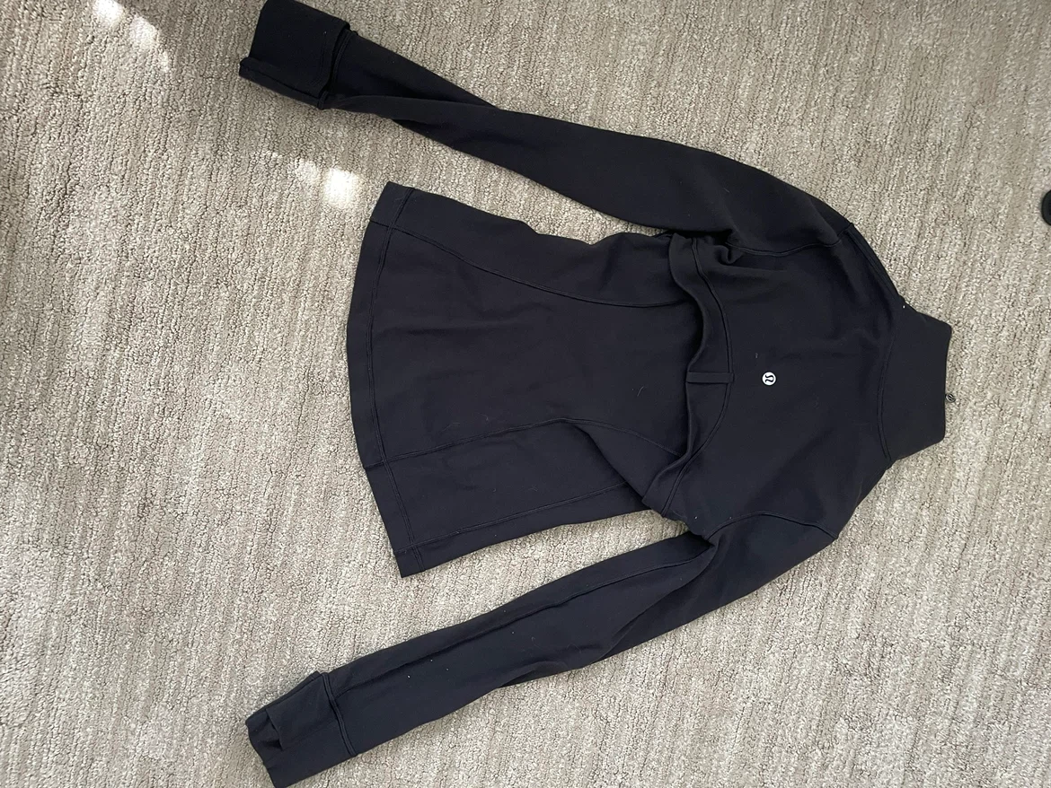 Lululemon Black Jacket - photo 2