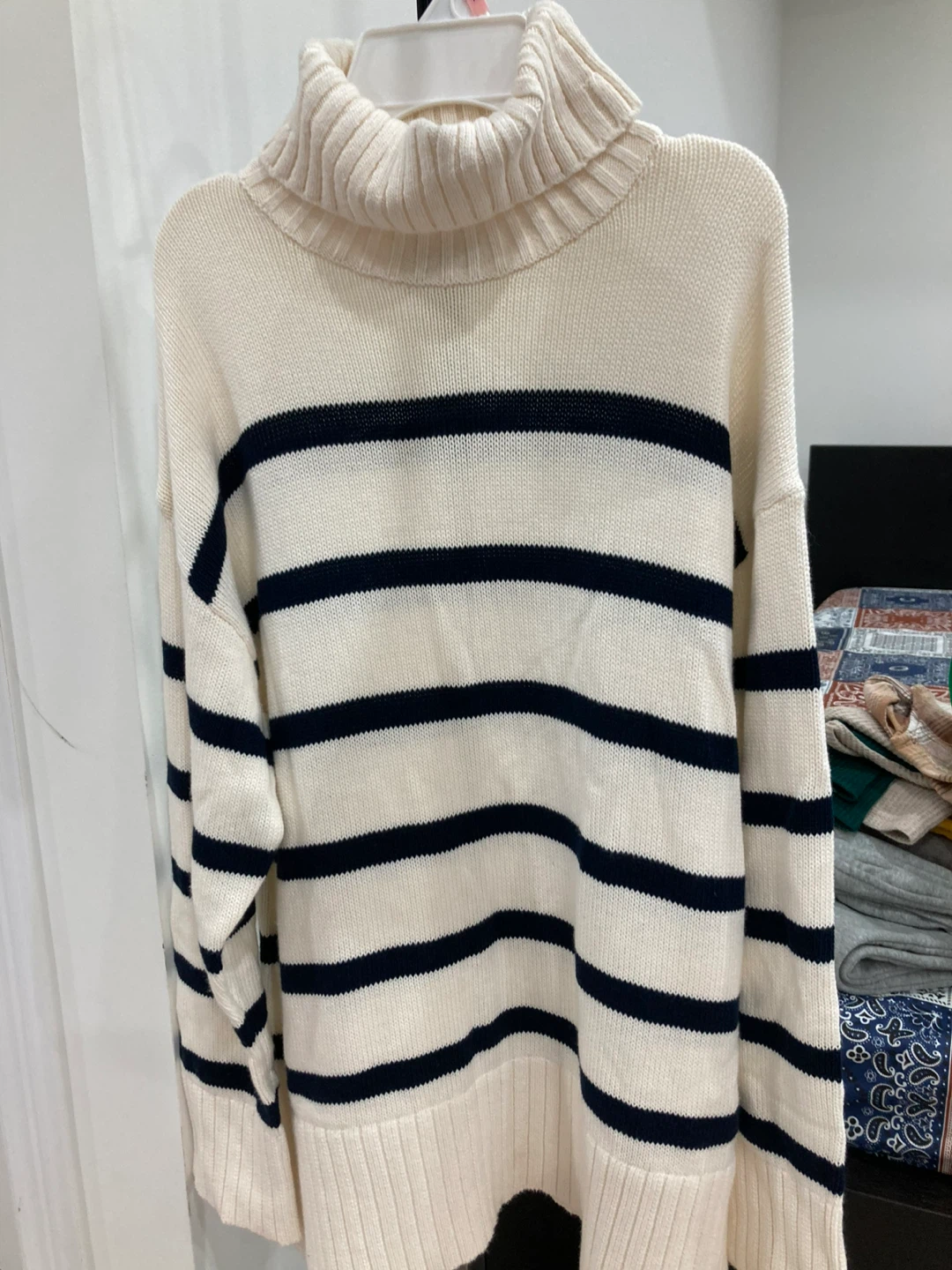 Old Navy Striped Turtleneck Sweater - photo 3