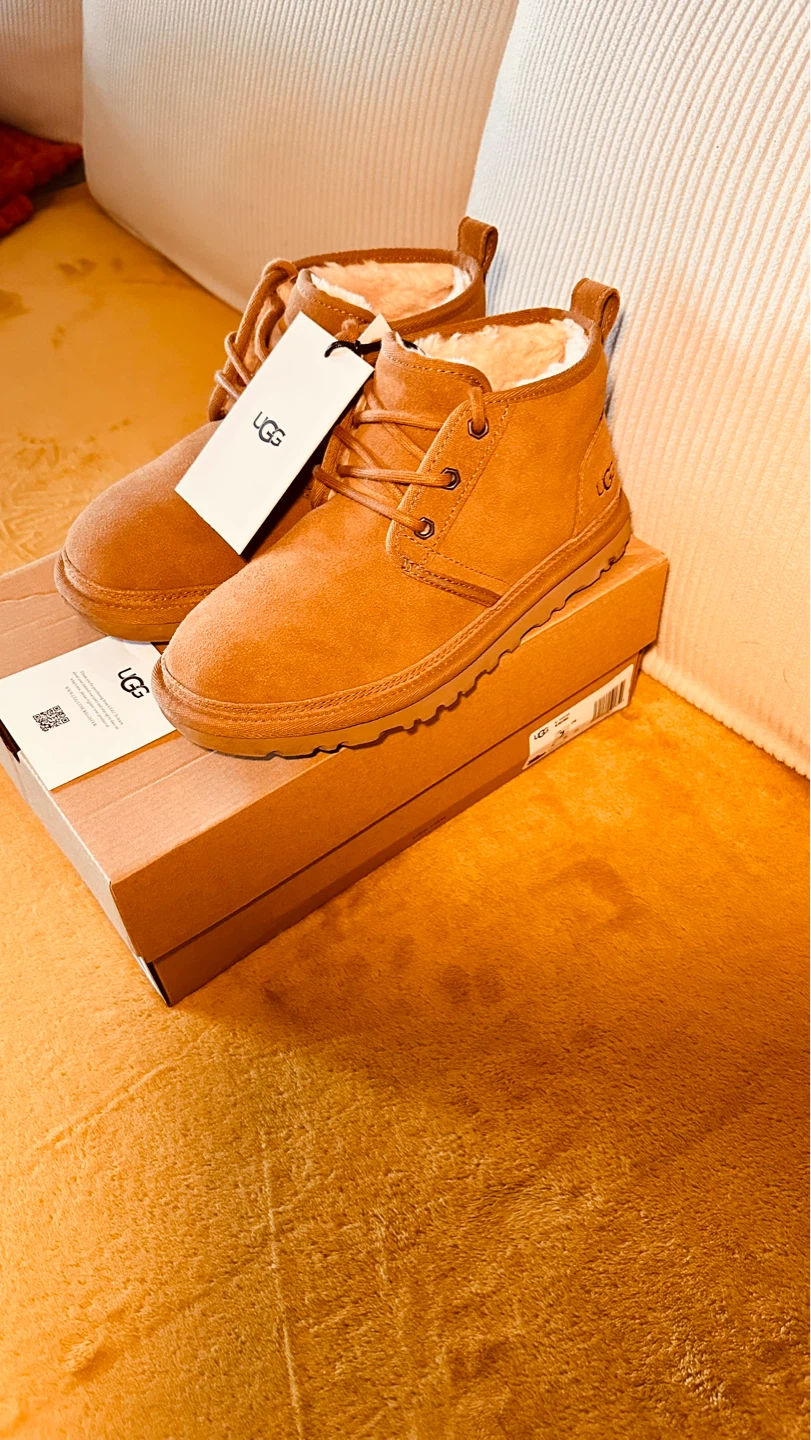 UGG Neumel women’s booties - photo 2