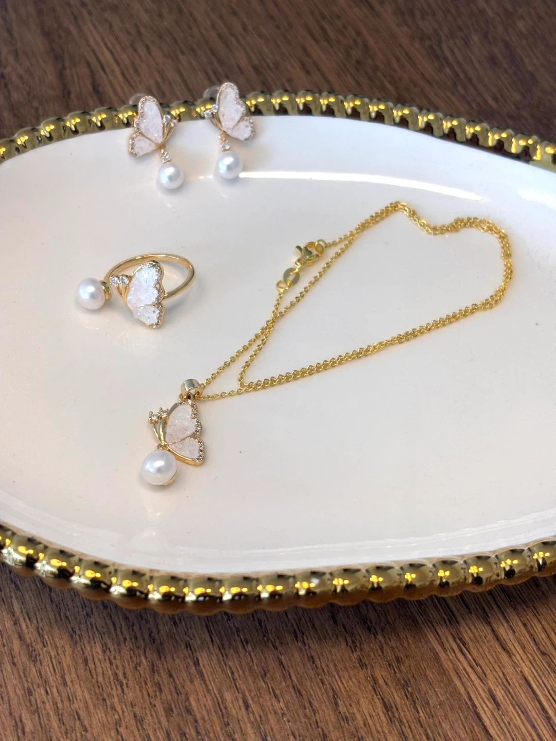 Butterfly fresh water pearl set