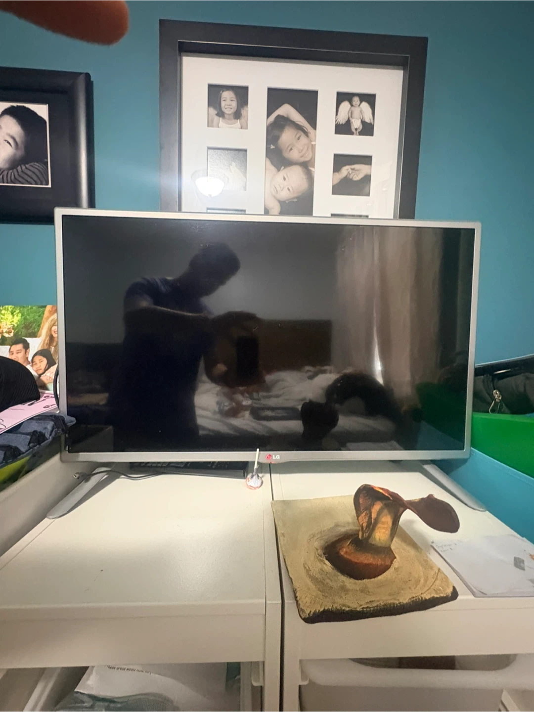 LG Television