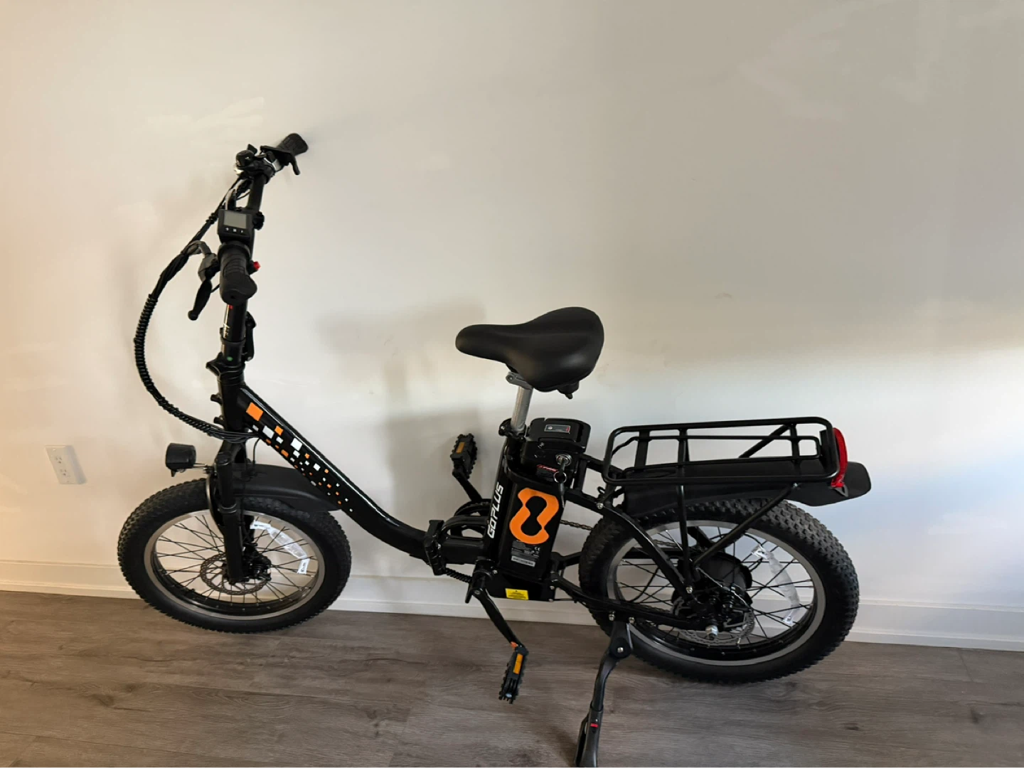 Goplus winter Tire Electric Bike - photo 2