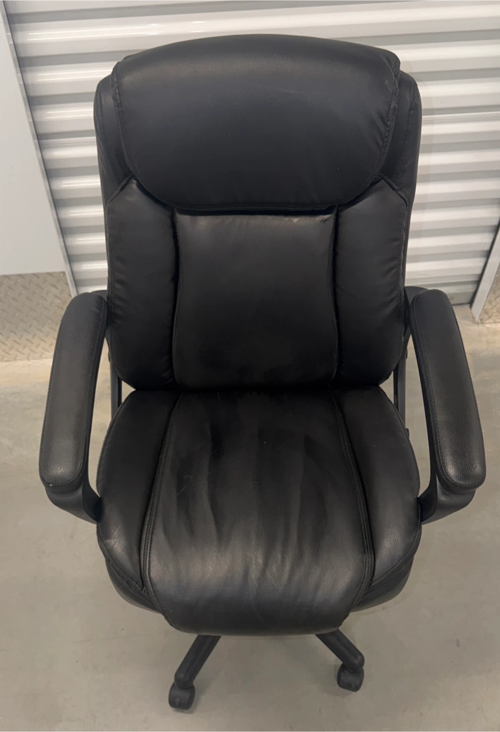 Black Executive Leather Office Chair - photo 2