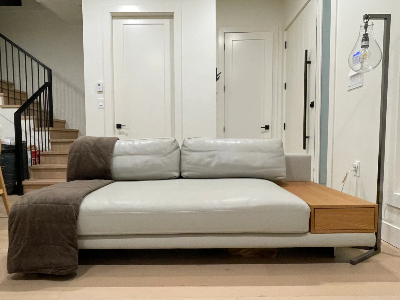 Rove Concepts Dresden Armless Sofa (Leather)