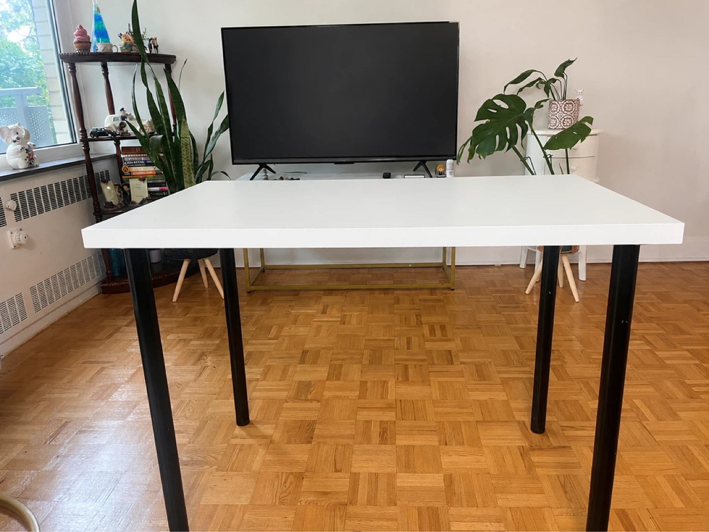 Study desk / Computer table