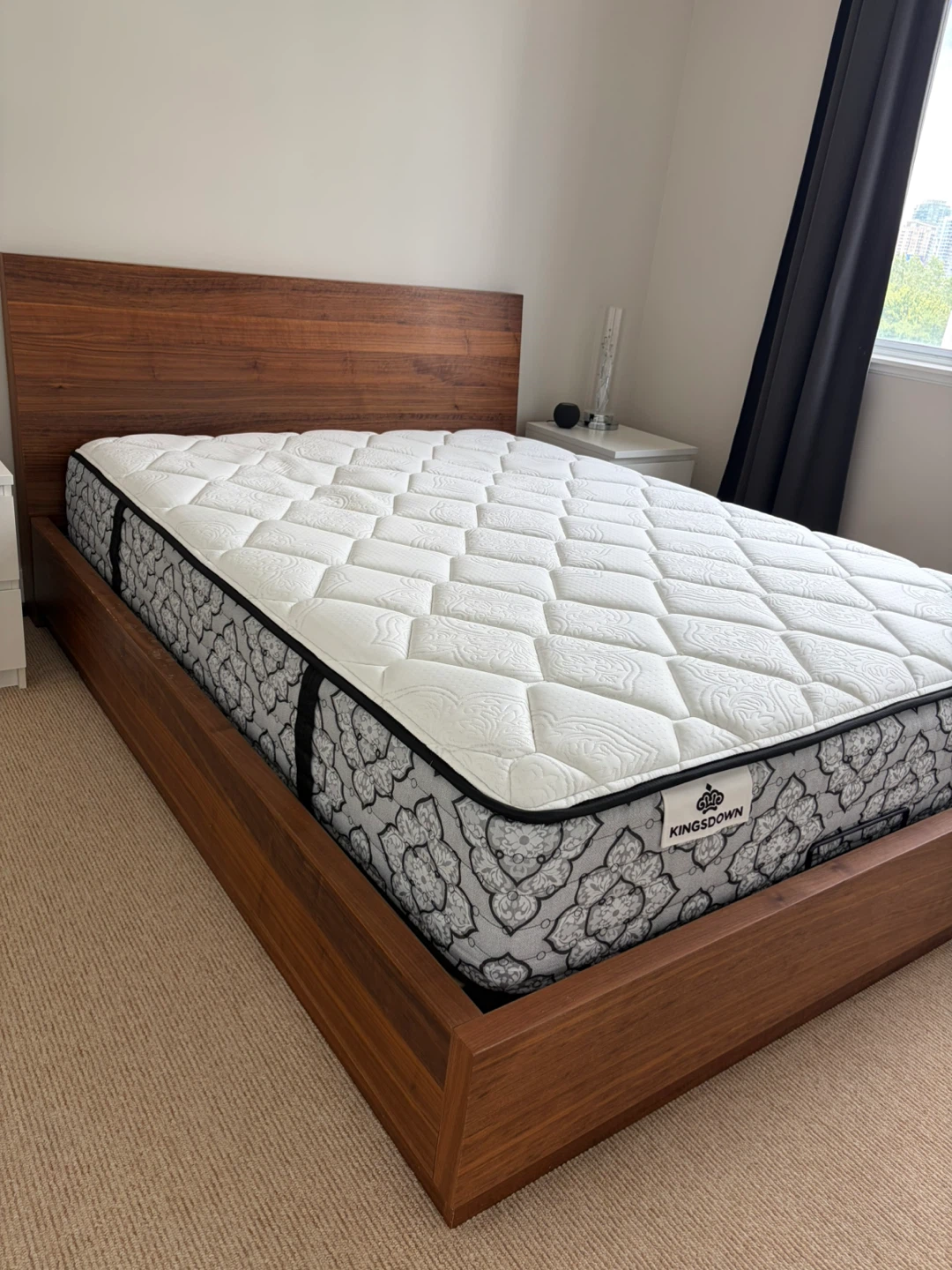 EQ3 Queen Storage Bed + Kingsdown Mattress - photo 3