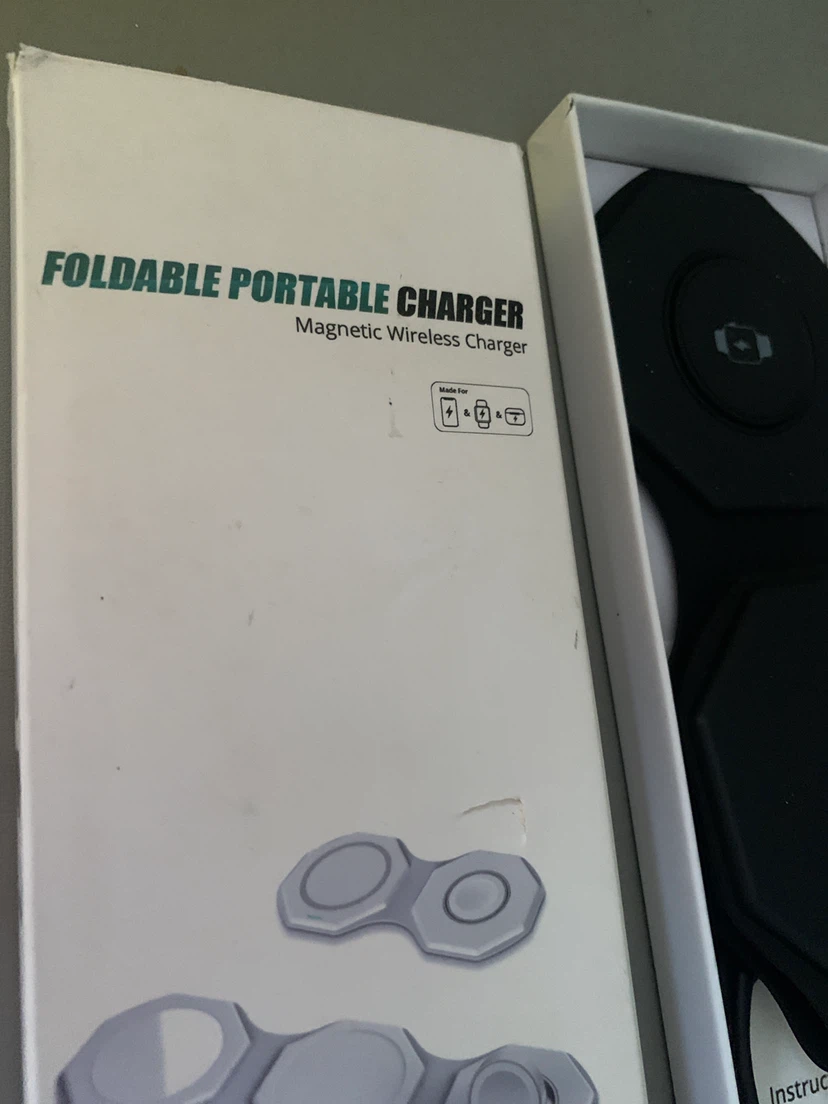 Foldable Portable Charger Magnetic Wireless Charger - photo 2