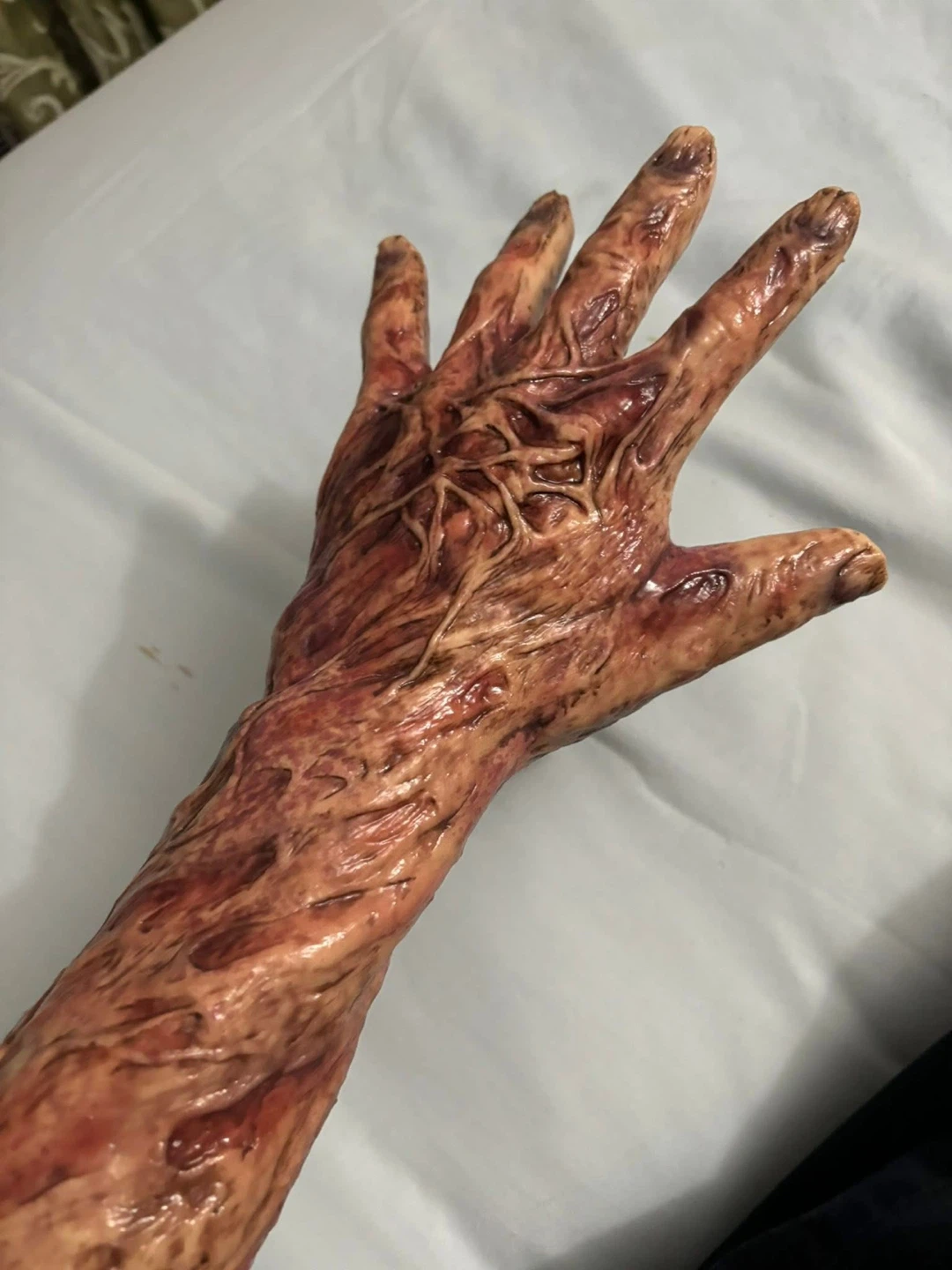 Freddy Kruger “MOD” Silicone Mask and Sleeve by Darkride Studios - photo 2