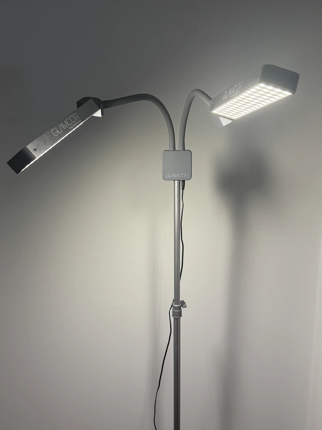 GLAMCOR Classic Elite 2 Professional LED Light Kit - photo 3