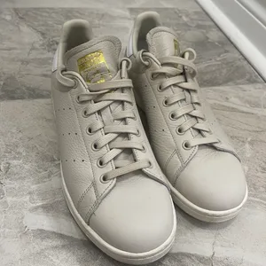 Adidas Stan Smith Beige Sneakers