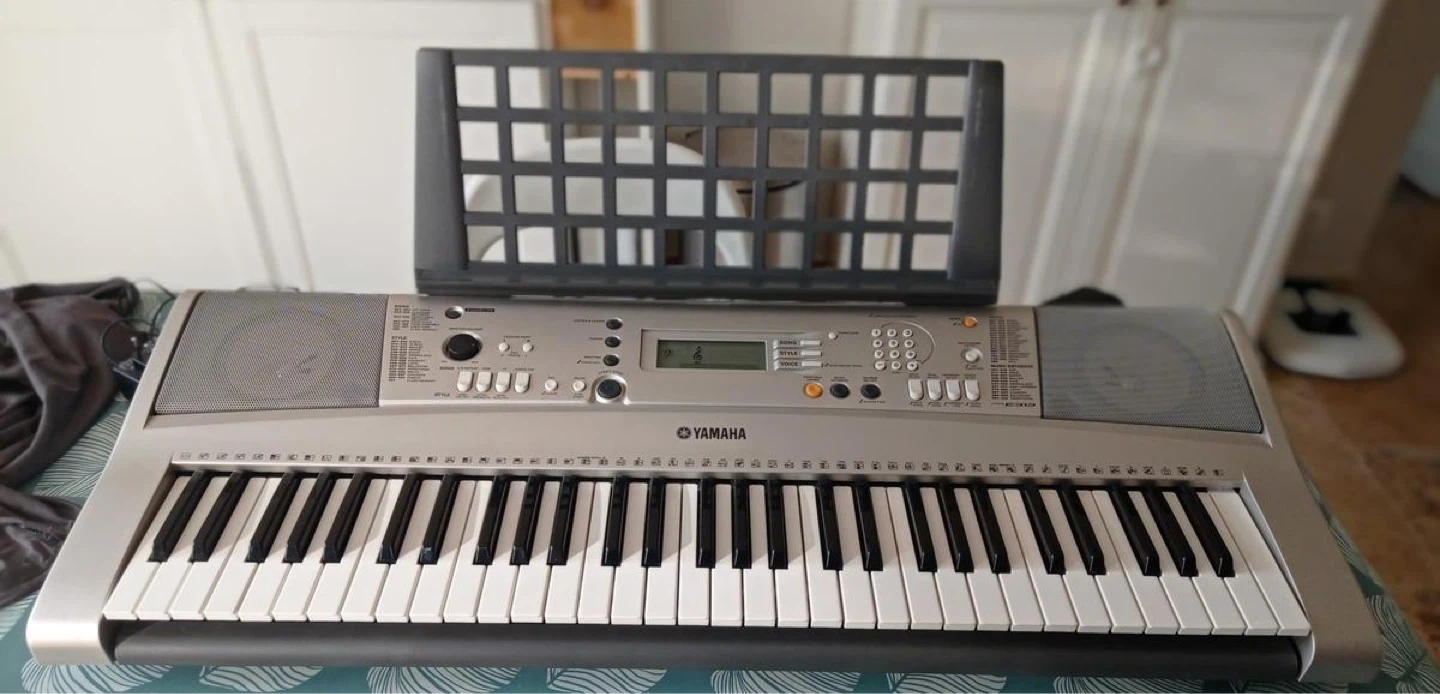 Yamaha Portable Keyboard ( need gone today)