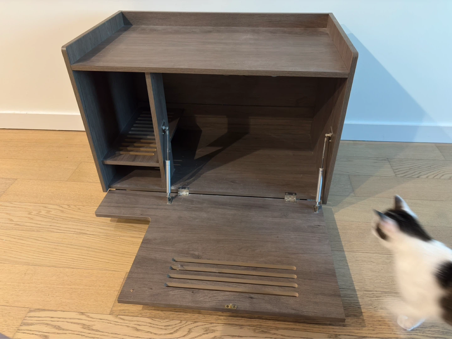 Wooden Litter Box Enclosure - photo 2