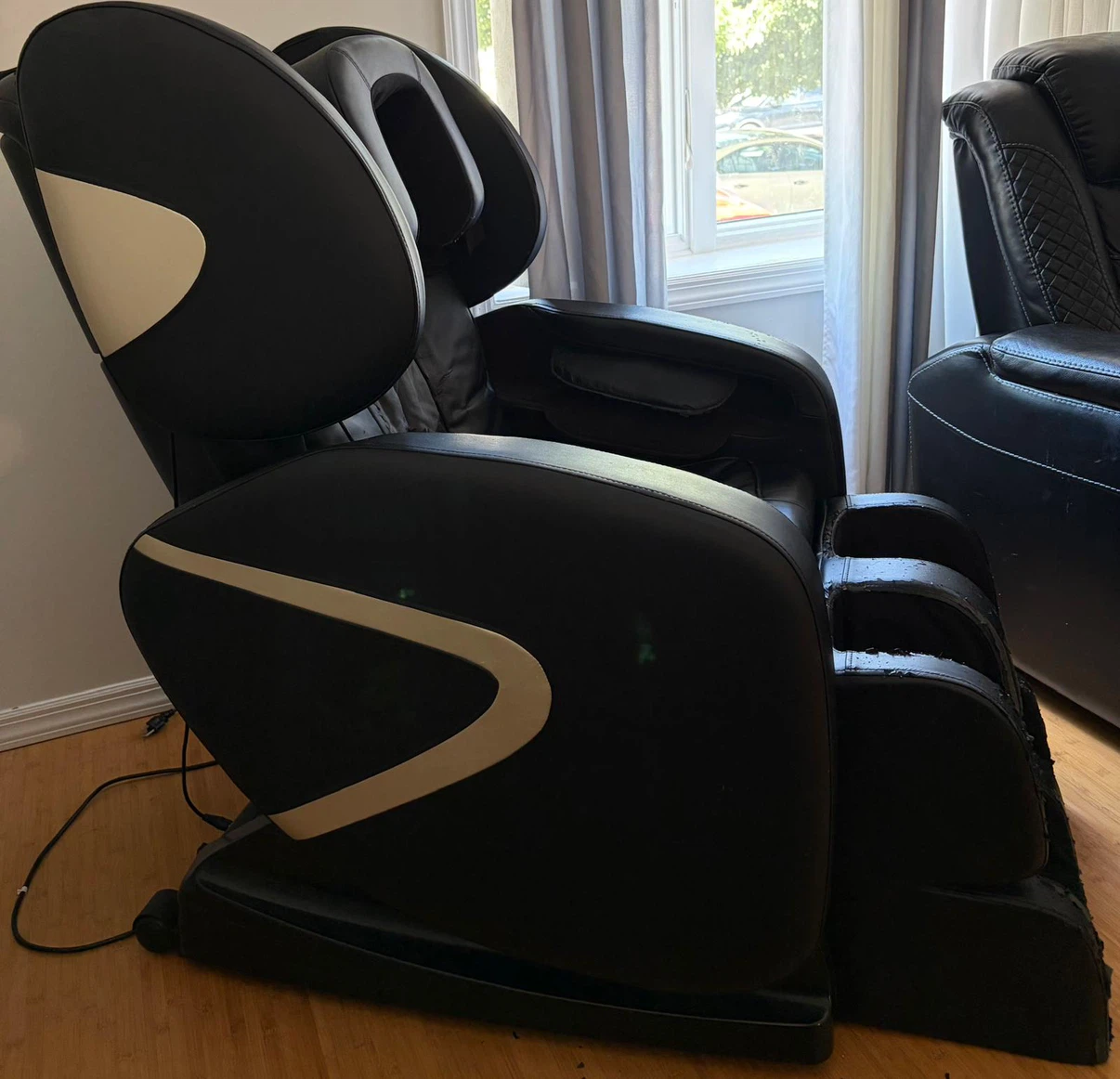 OSK Massage Chair - photo 2