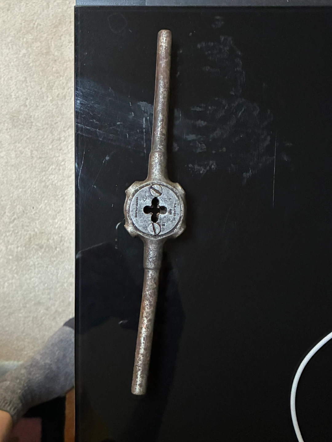 Antique Vintage A.B. Jardine & Co 5/16-18 Split Threading Die - photo 3