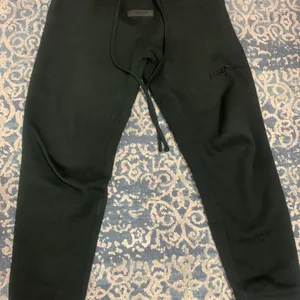 Essential fear of god baggy joggers wore a few times only.