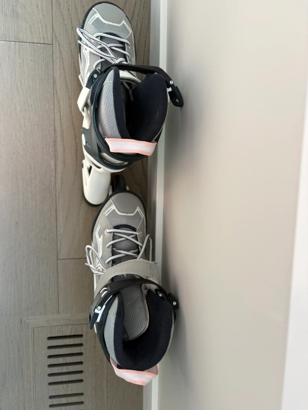 Oxelo Inline Skates with Protective Gear - photo 5