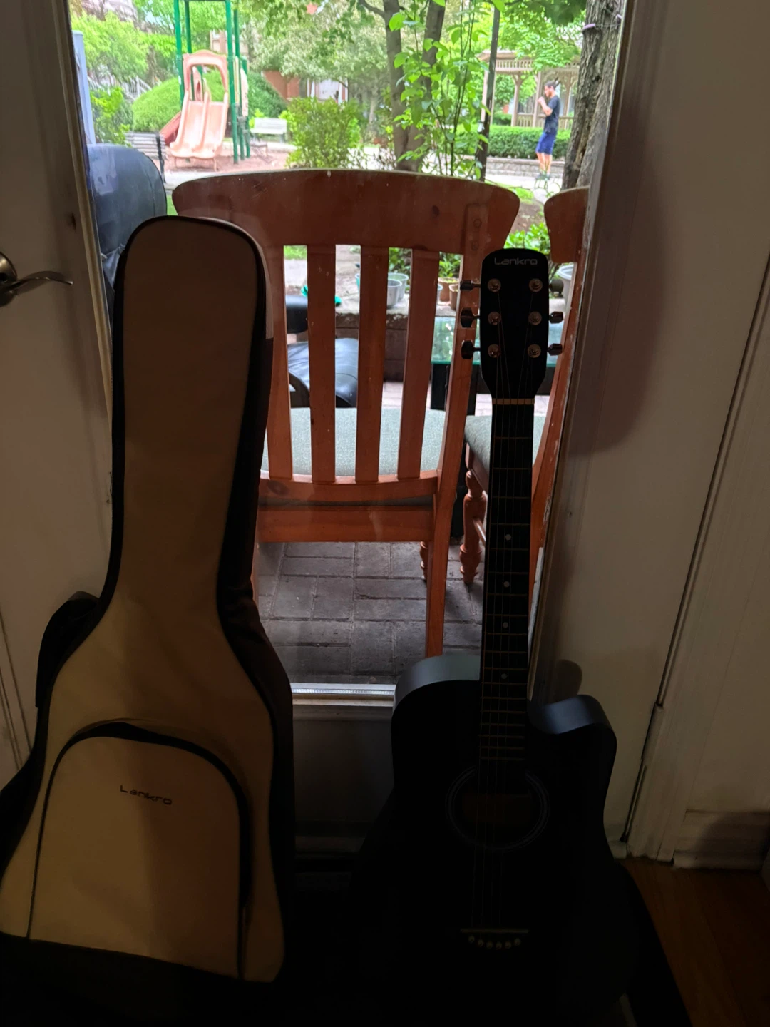 Lankro Acoustic Guitar with Accessories - photo 3