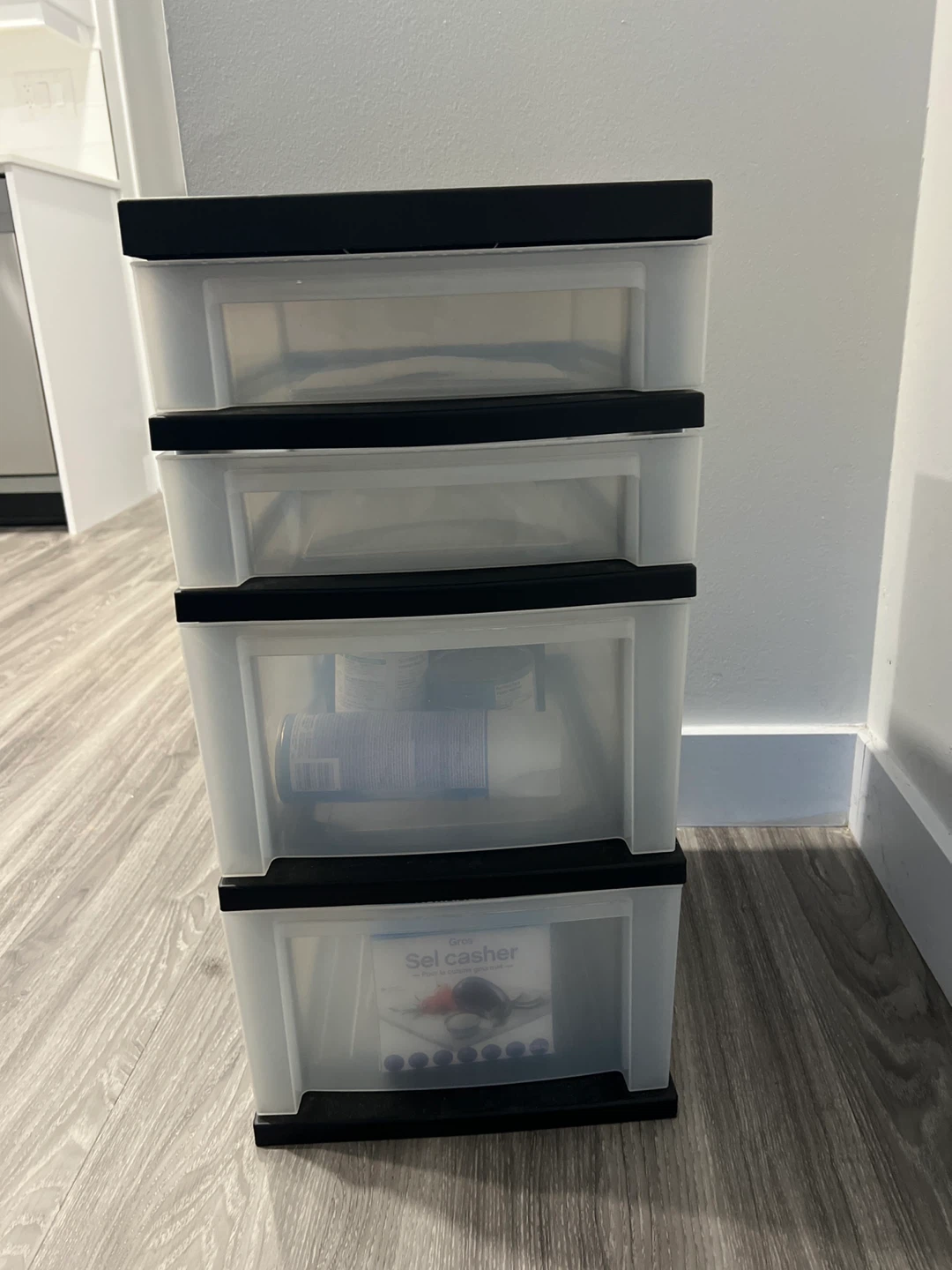 Plastic Storage Drawer Unit
