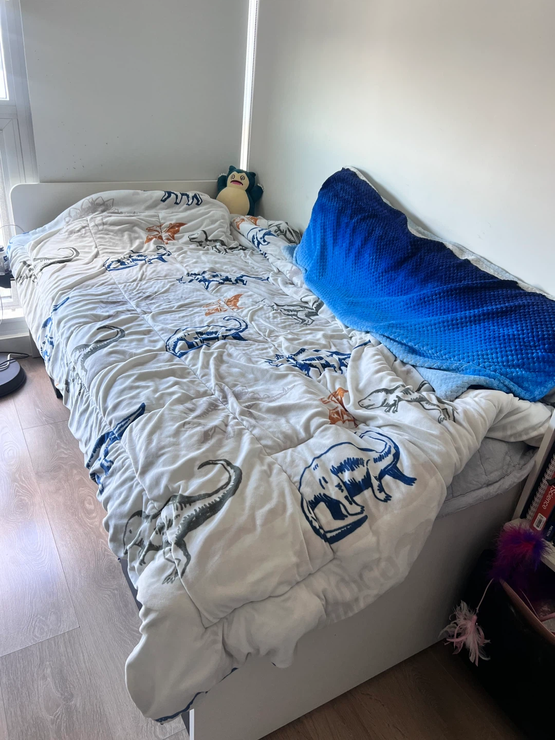 Single ikea bed - mattress INCLUDED