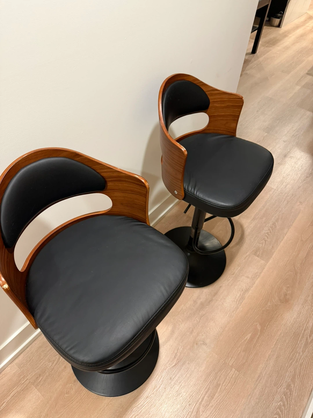 Set of 2 Height Adjustable Swivel Bar Stools