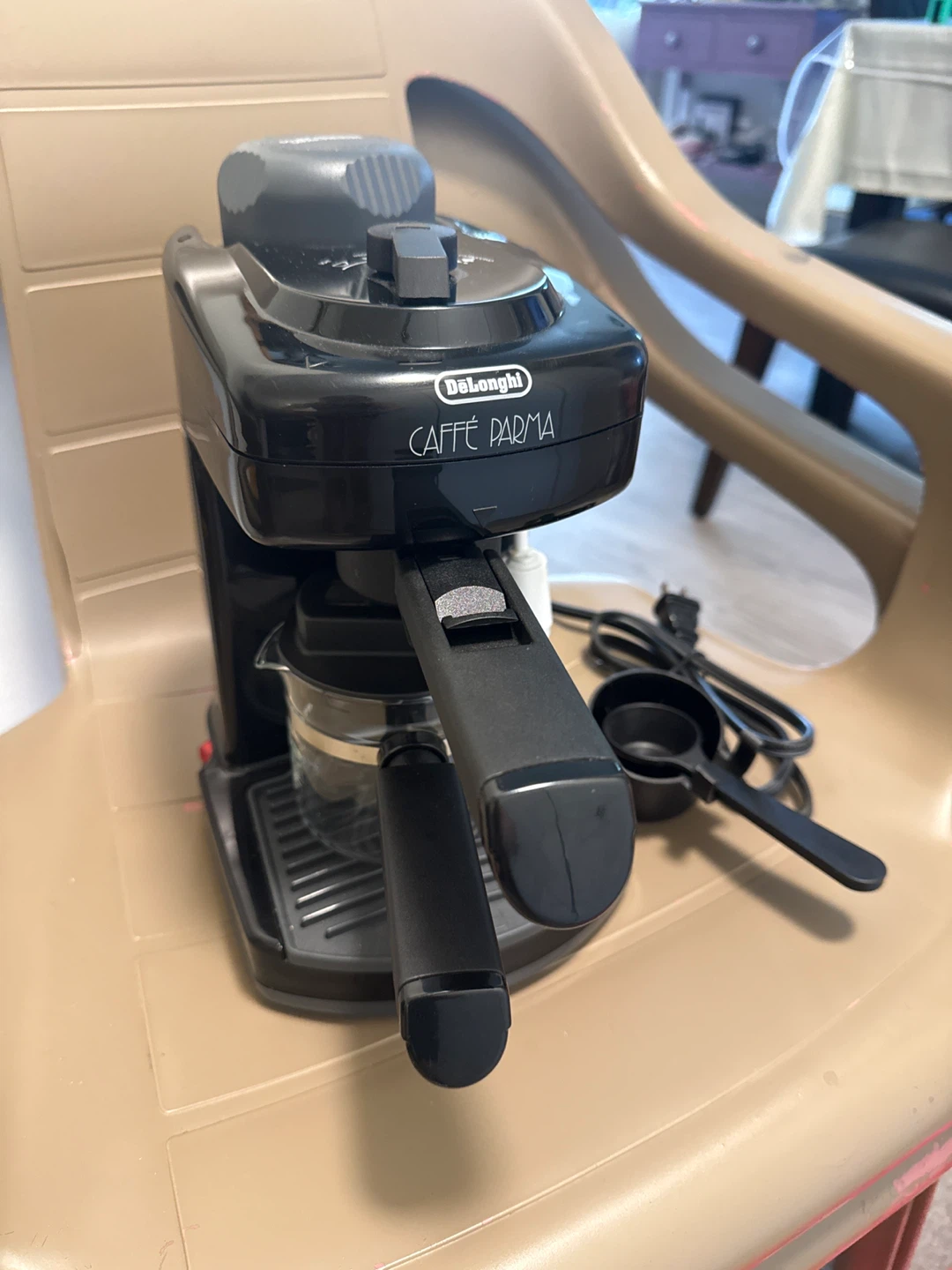 DeLonghi Caffe Parma Espresso Machine