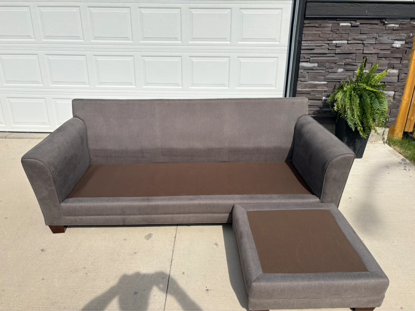 Grey Sectional Sofa with Ottoman.  FREE DELIVERY - photo 3