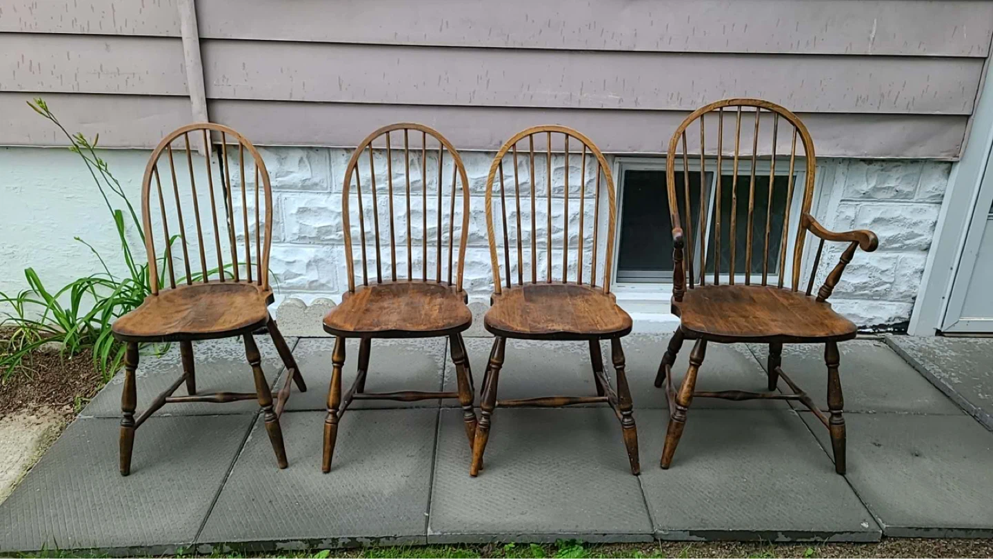 Set of 4 Wooden Windsor Chairs