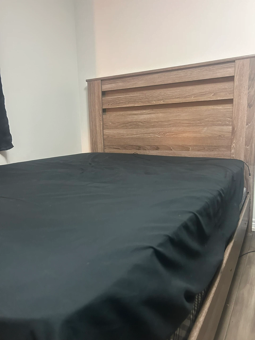 Queen Bed - photo 5