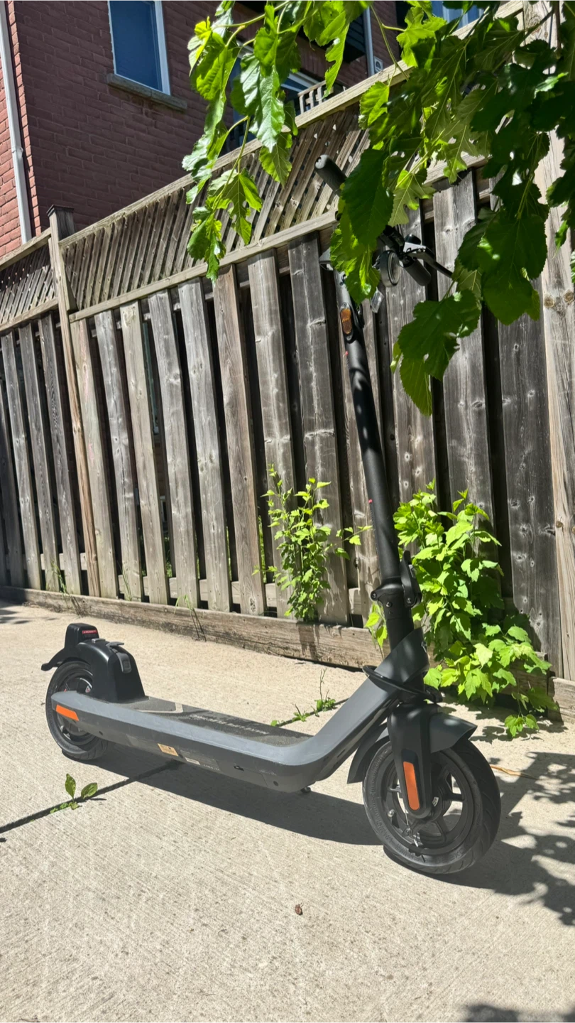NIU KQi2 Pro Electric Scooter – Great Condition, Fast & Reliable