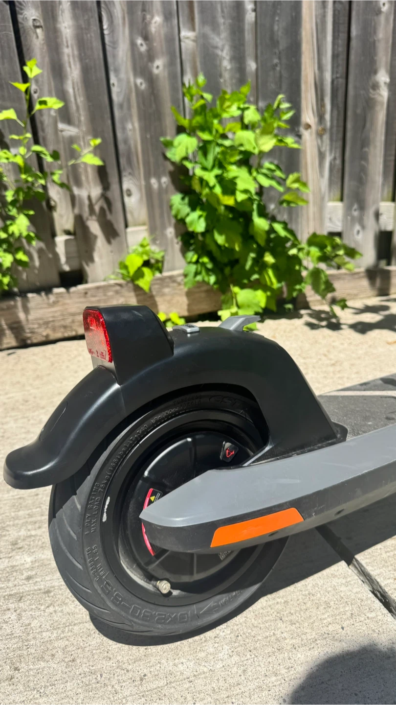 NIU KQi2 Pro Electric Scooter – Great Condition, Fast & Reliable - photo 3