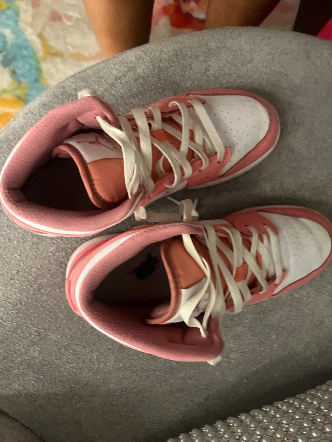 Air Jordan 1 Mid Pink & White Shoes - photo 4