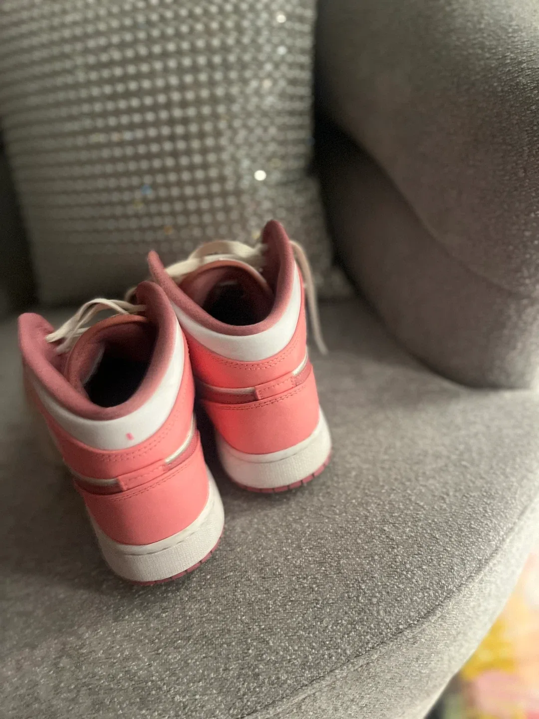 Air Jordan 1 Mid Pink & White Shoes - photo 5
