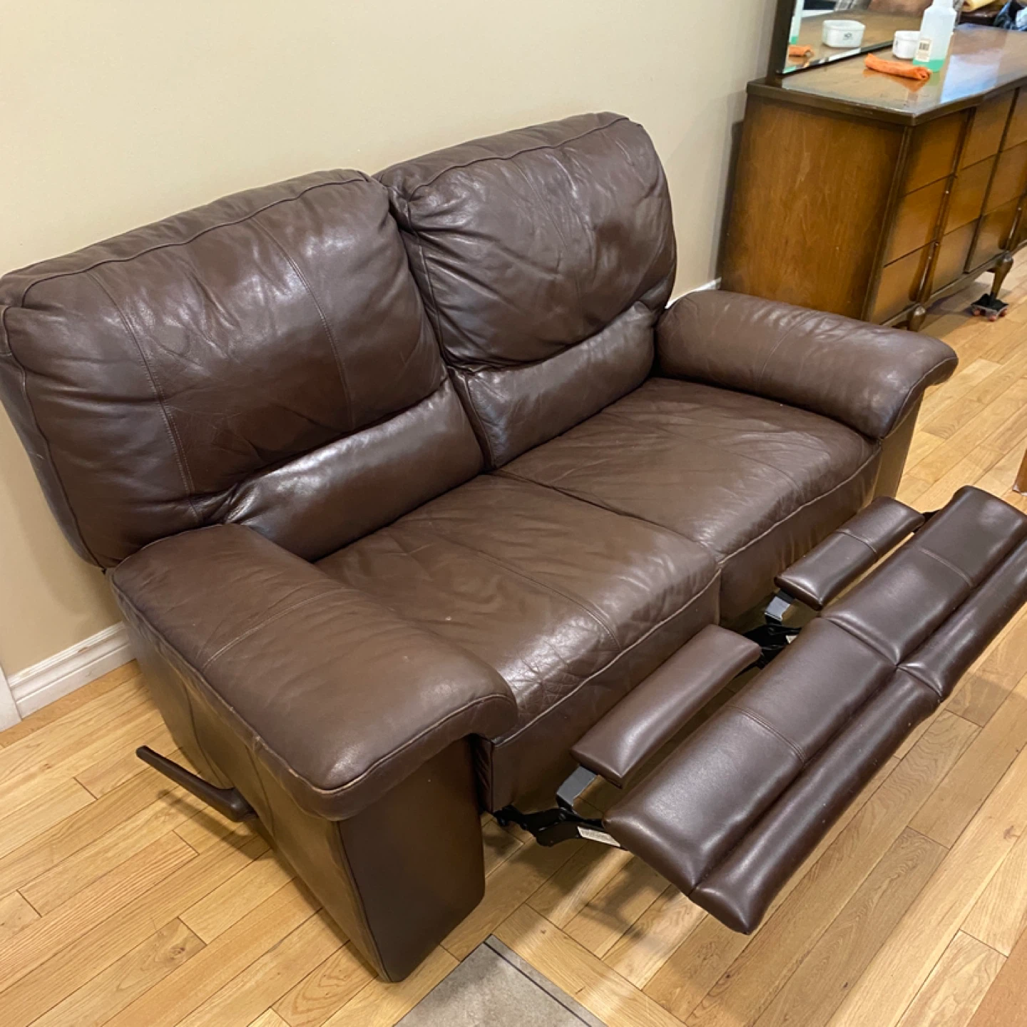 Elran Genuine Leather Reclining Loveseat Sofa (CAN DELIVER) - photo 3