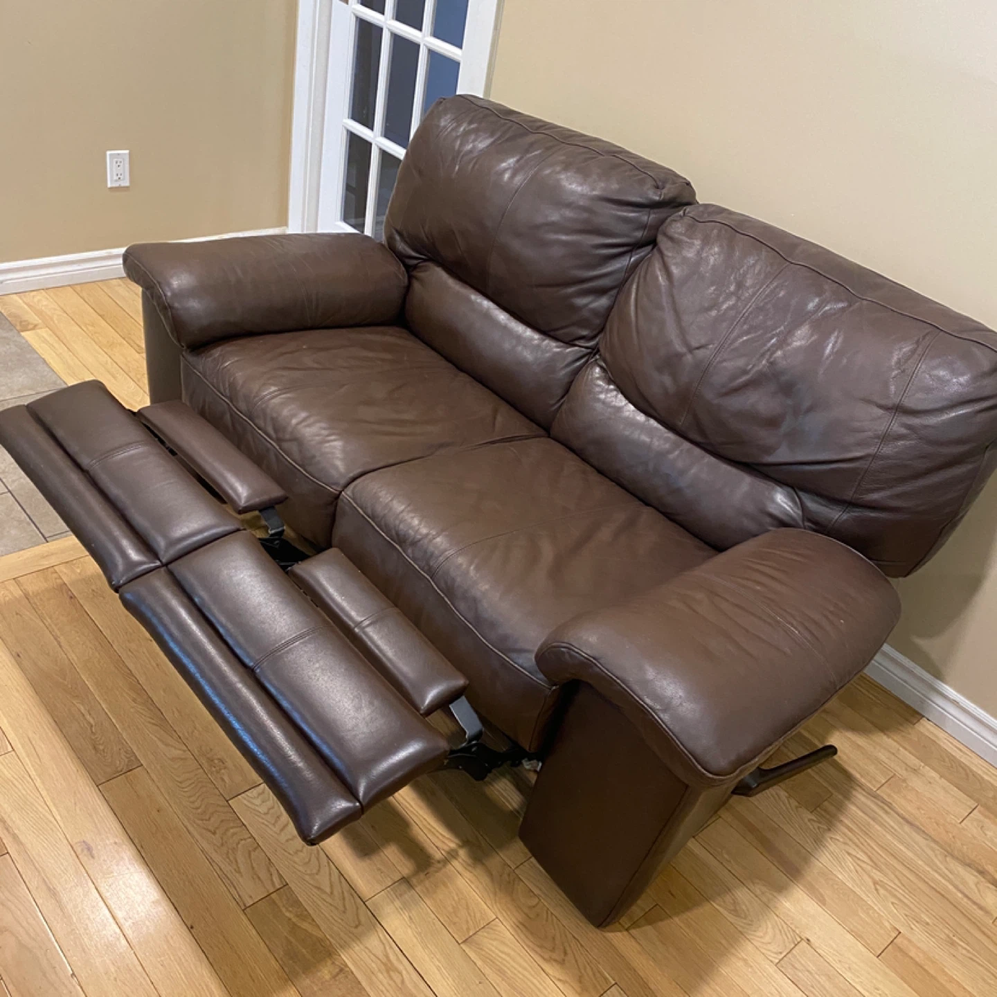 Elran Genuine Leather Reclining Loveseat Sofa (CAN DELIVER) - photo 4