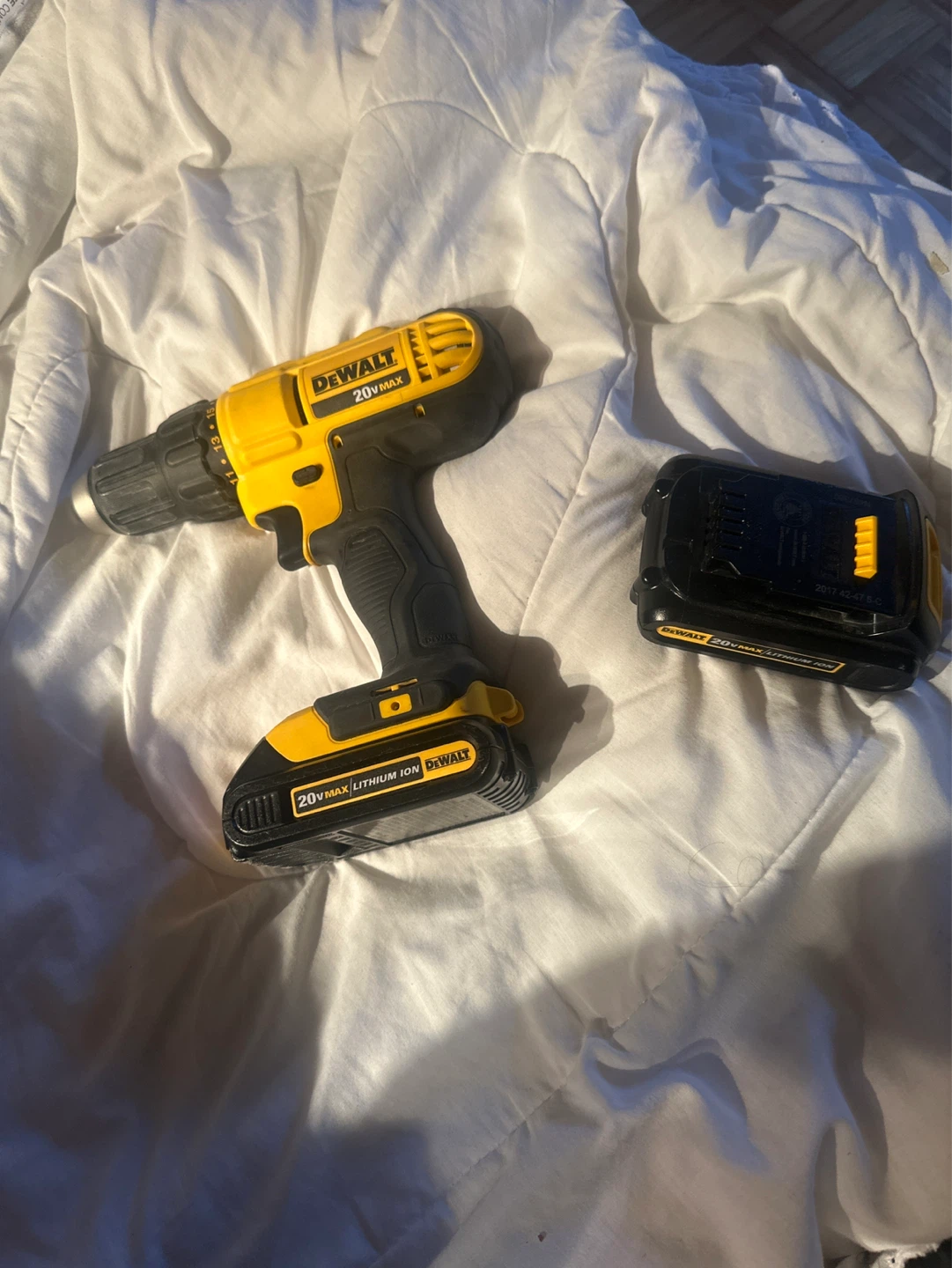 DeWalt 20V MAX Cordless Drill with Battery
