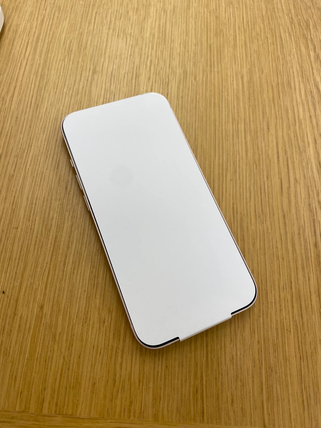 iPhone 13 pink with 100% battery health - photo 3