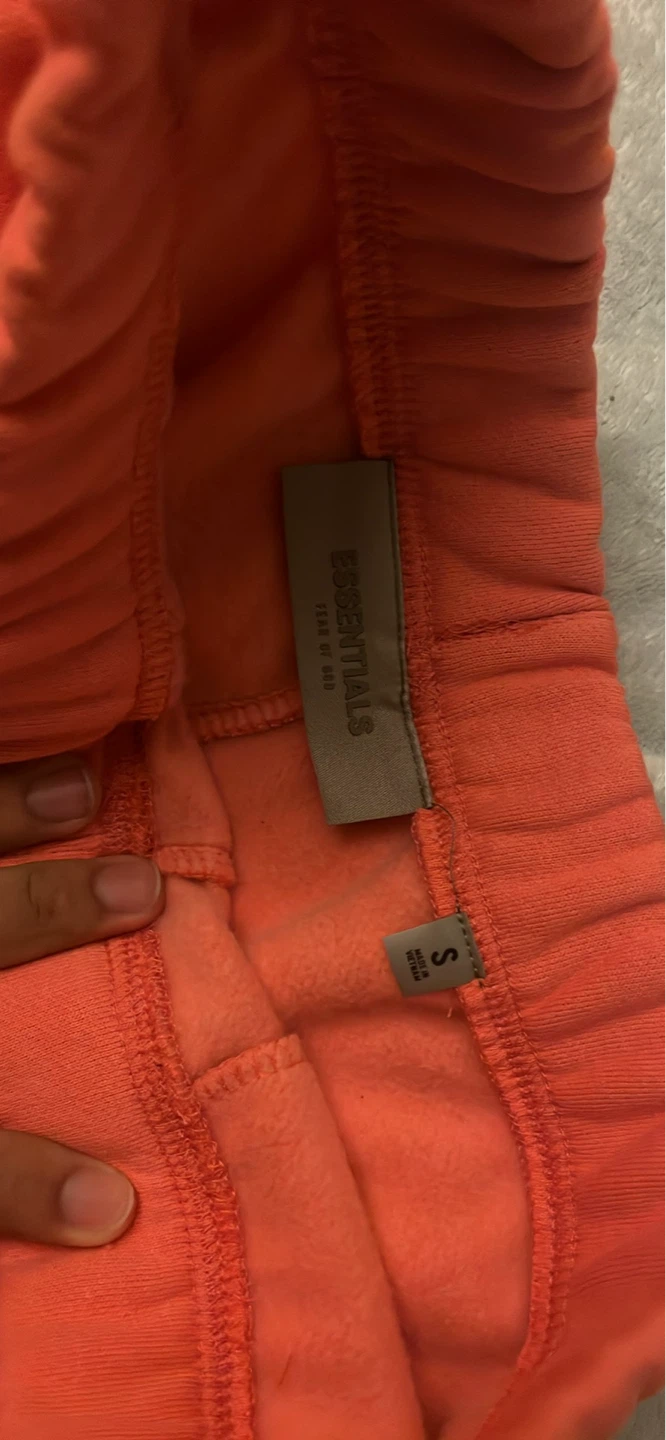 Fear of God Essentials Shorts Size S coral reef. - photo 2