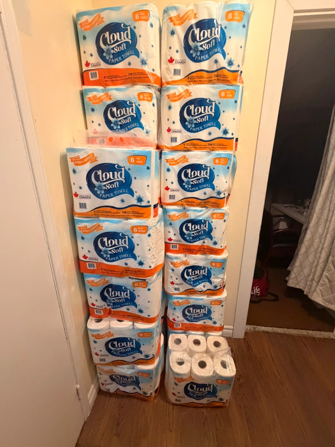 Cloud Soft Paper Towel Rolls - 6 Pack