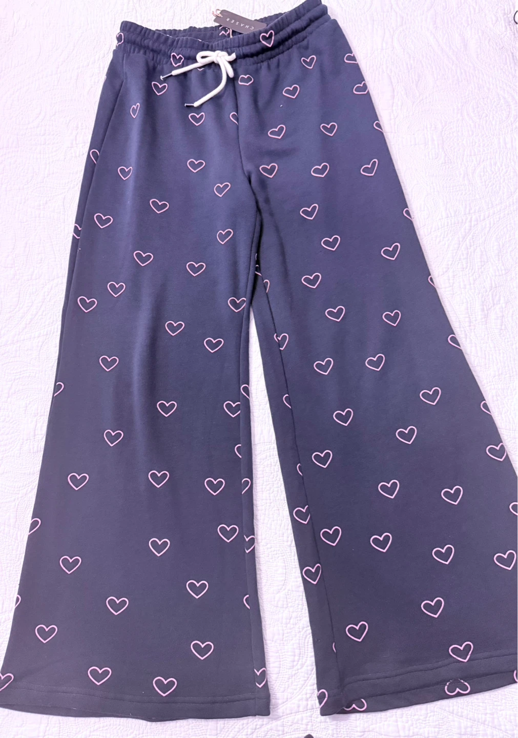 Chaser navy heart print wide leg lounge pants - photo 2