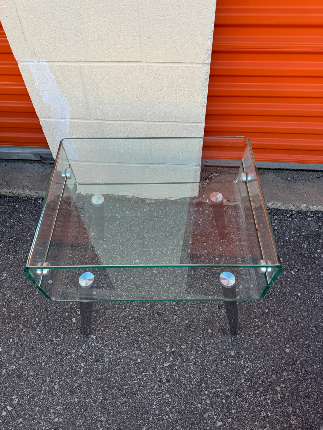 Modern Glass Side Table / End Table – Excellent Condition