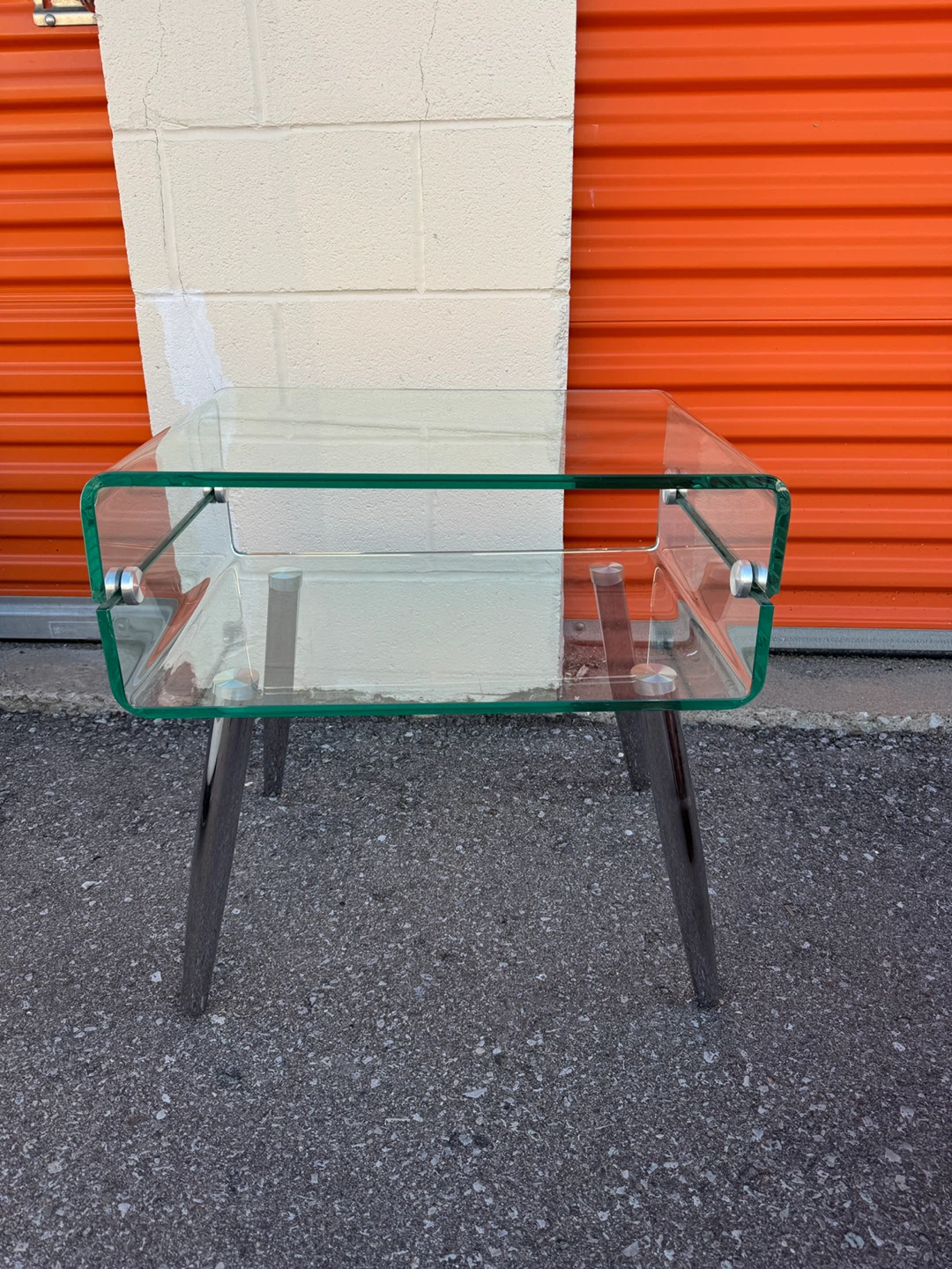 Modern Glass Side Table / End Table – Excellent Condition - photo 2