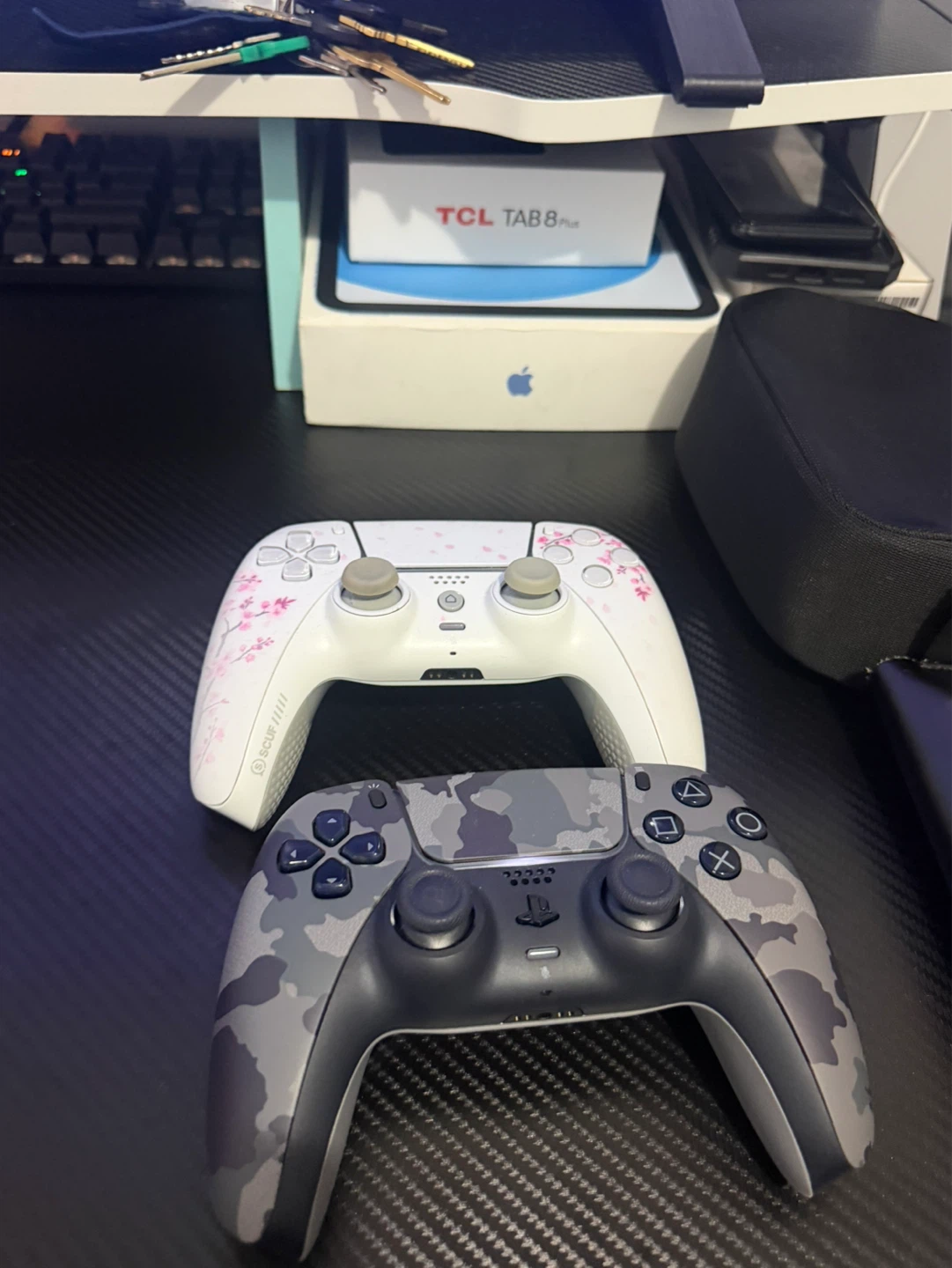 PlayStation 5 Console with 2 Controllers and Keyboard - photo 3