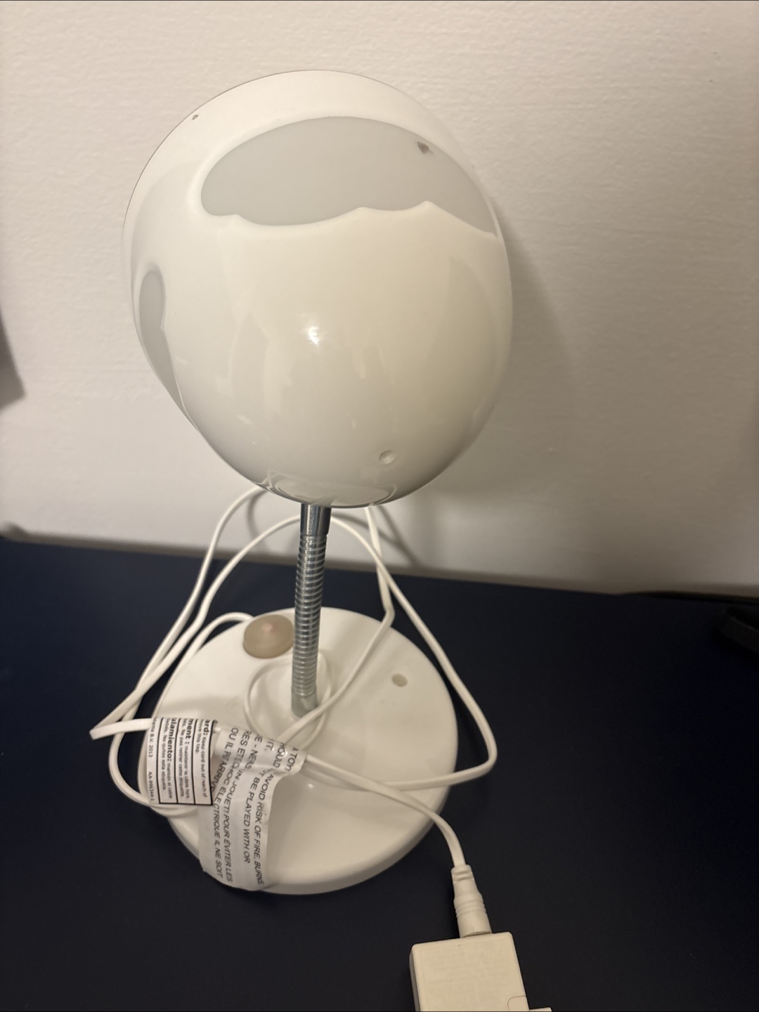 White Desk Lamp with Flexible Neck