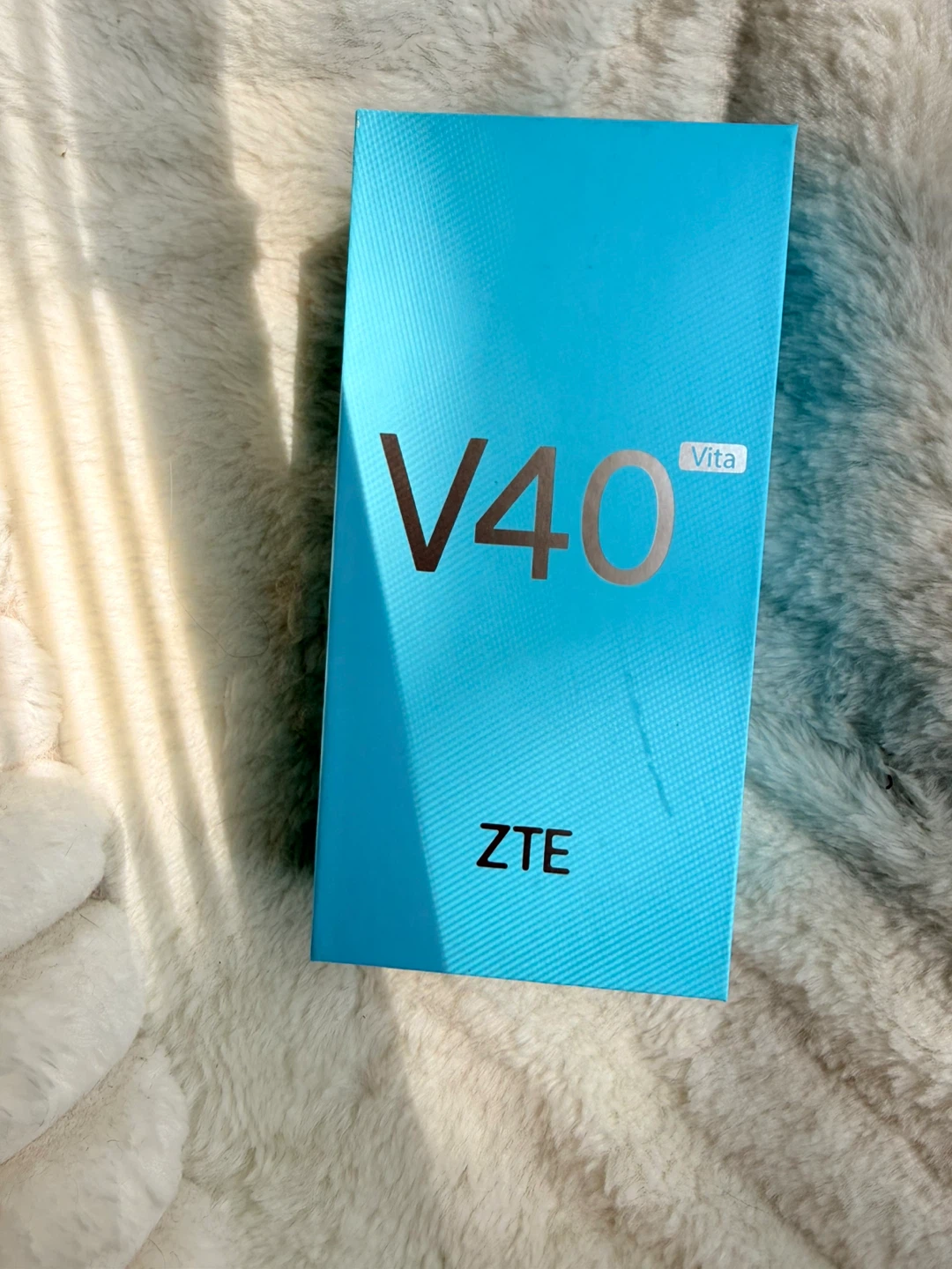 ZTE V40 Vita android smartphone cheap