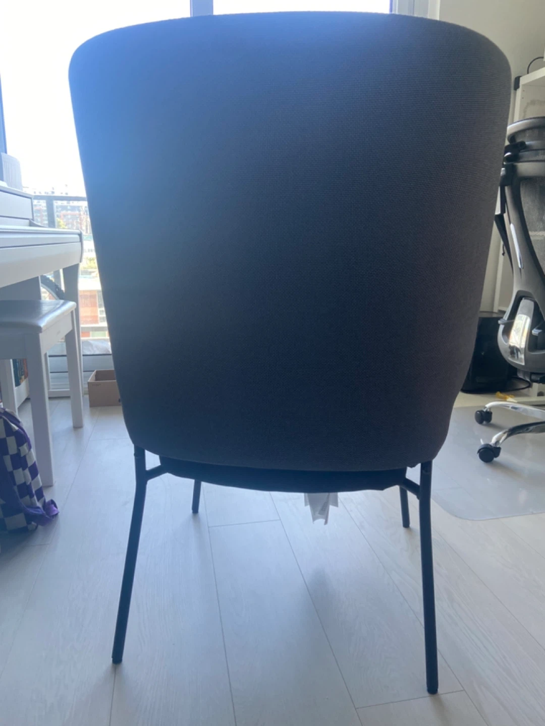 Modern Accent Chair - photo 2