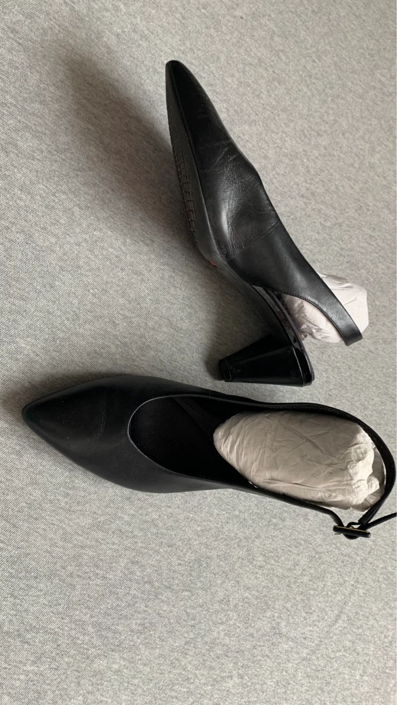 Rockport Black Leather Slingback Heels - Size 8.5