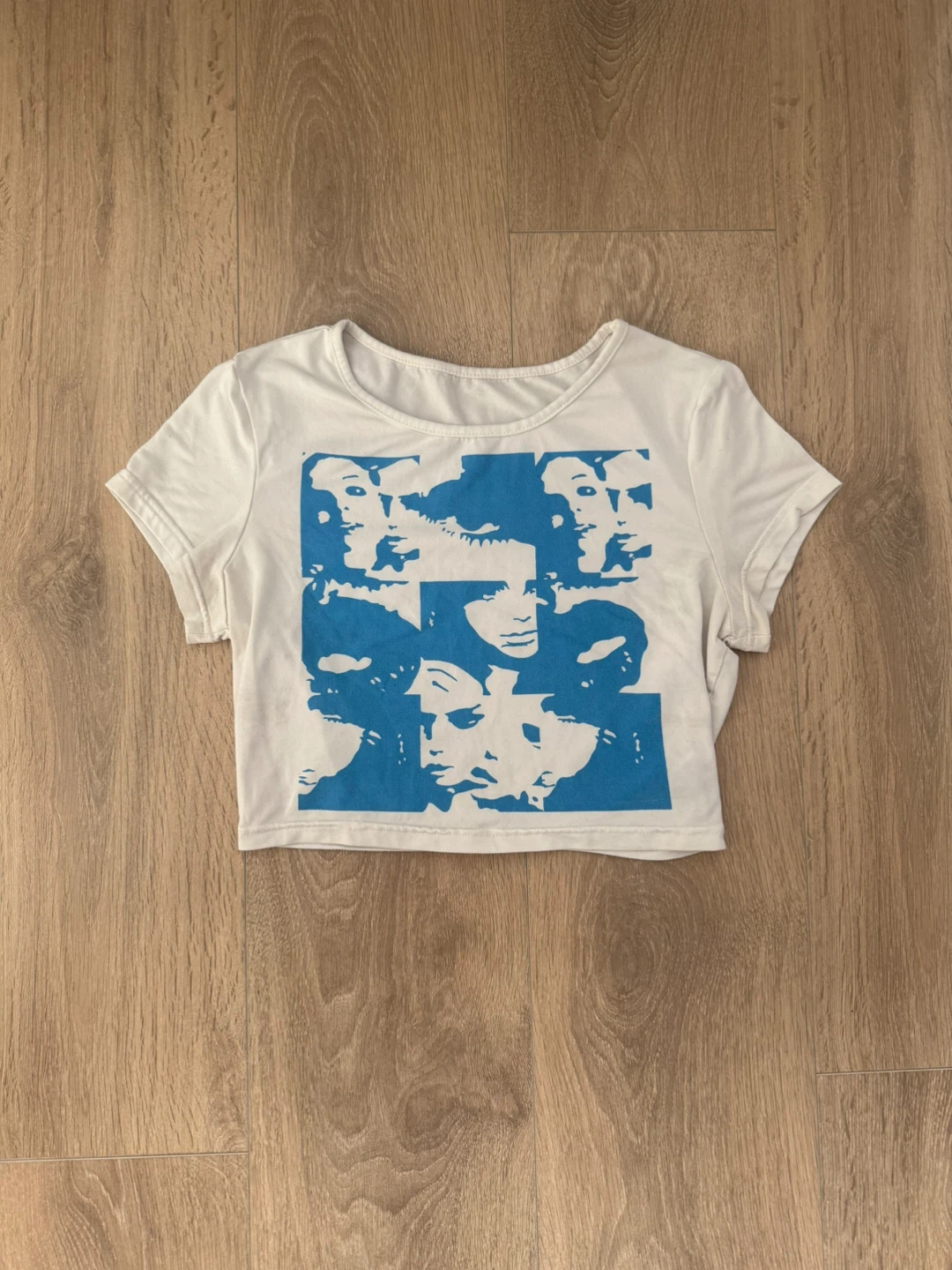 White Cropped T-Shirt with Blue Faces Graphic