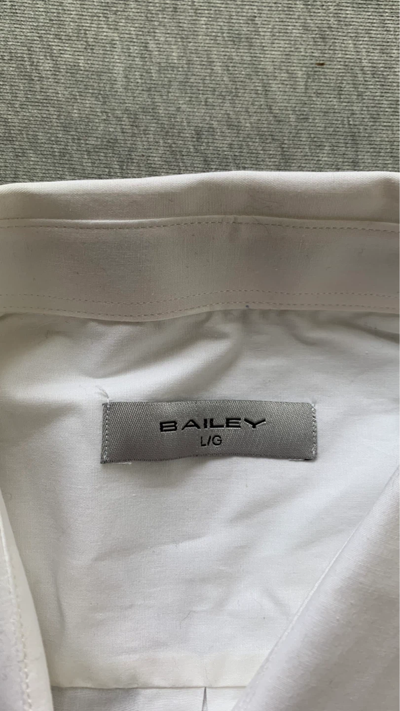 BAILEY Ladies White Button-Up Shirt - Size Large - photo 3