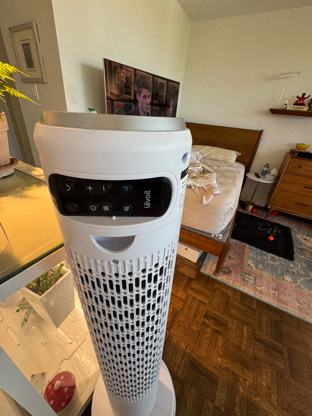 Levoit Tower 12 speed fan - photo 4