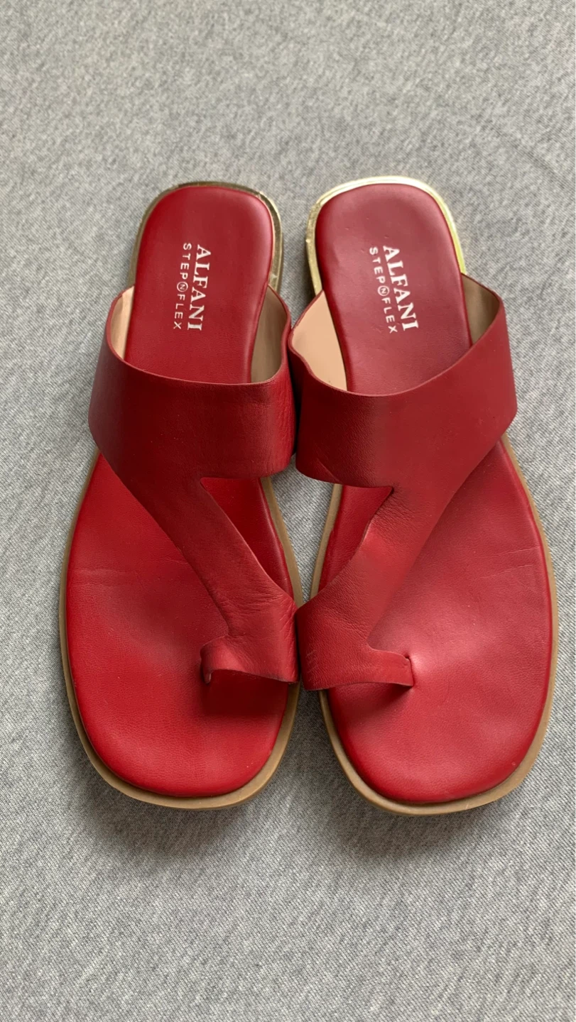 Alfani Red Leather StepFlex Thong Sandals - Size 8.5